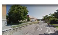 Ulica svätého Pia X v Bratislave Obrázok bol vyrezaný z Google Street View